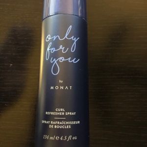Monat curl refresher spray